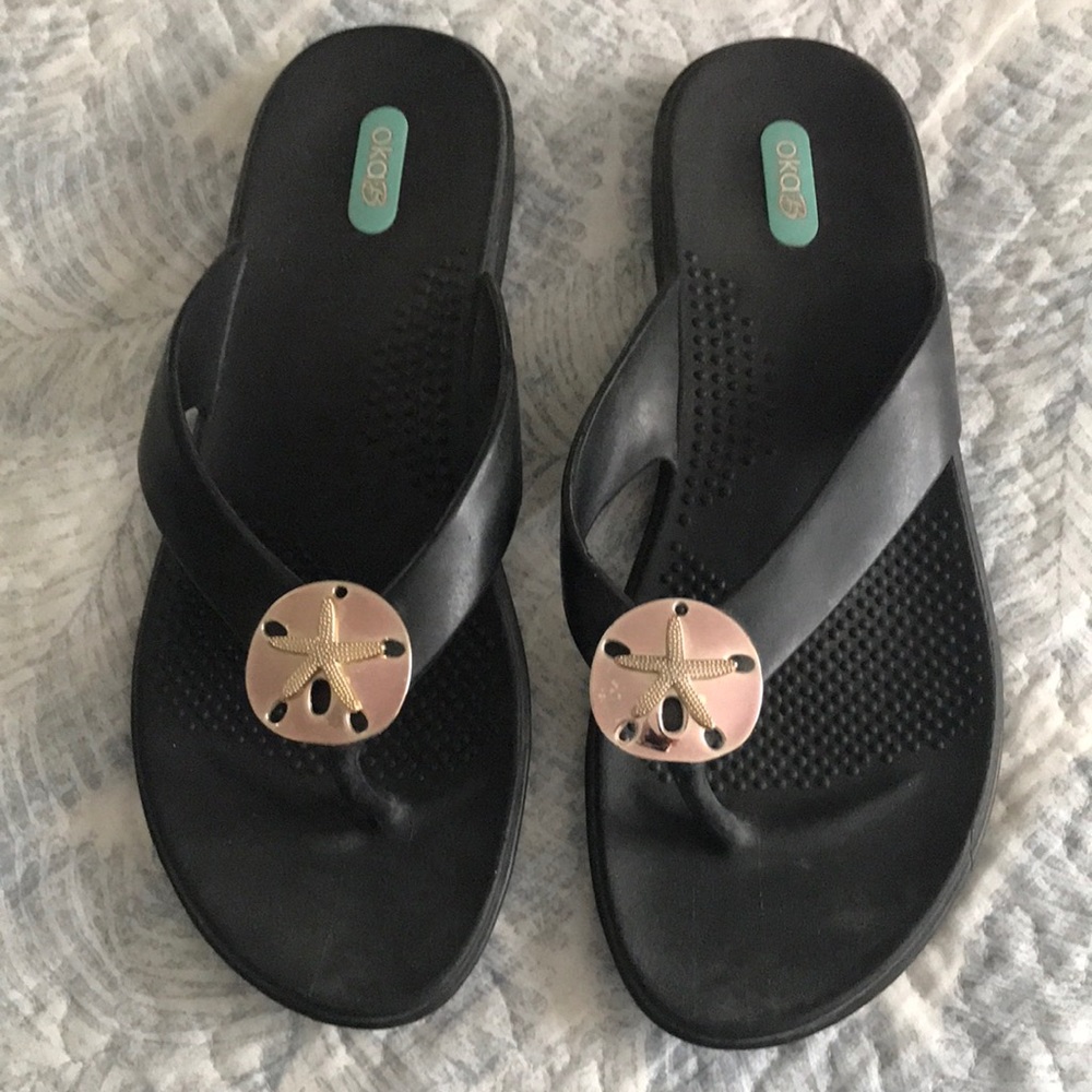 OKAB flip flops   Size Large